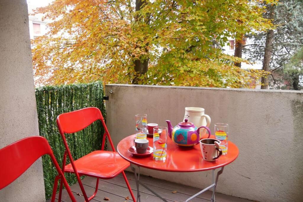 La Forclaz - Centre Ville & Lac, Balcon, Parking 안시 외부 사진